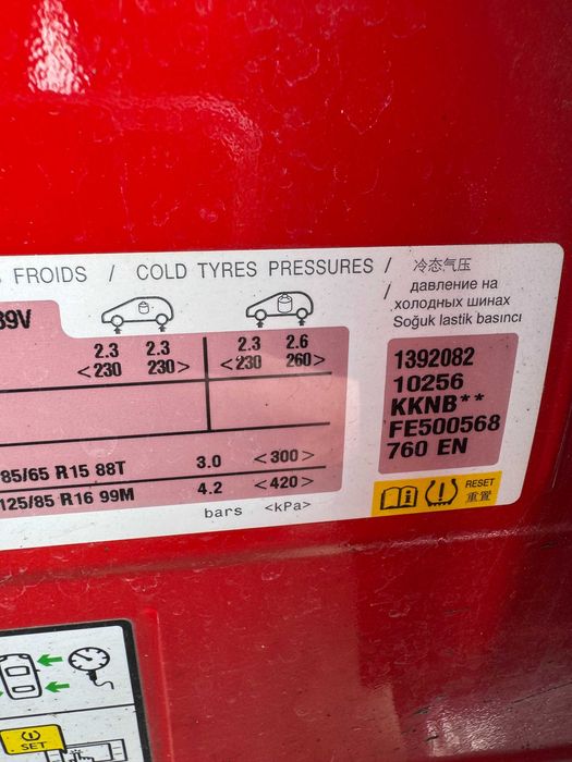 CITROEN C4 CACTUS (2015) 1.2i 16V Piese Auto Dezembrate