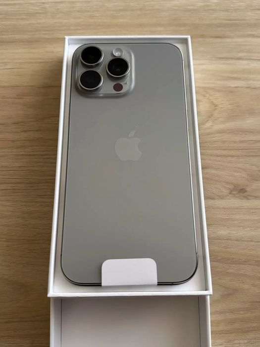 iPhone 16 Pro negociabil răspund doar la telefon