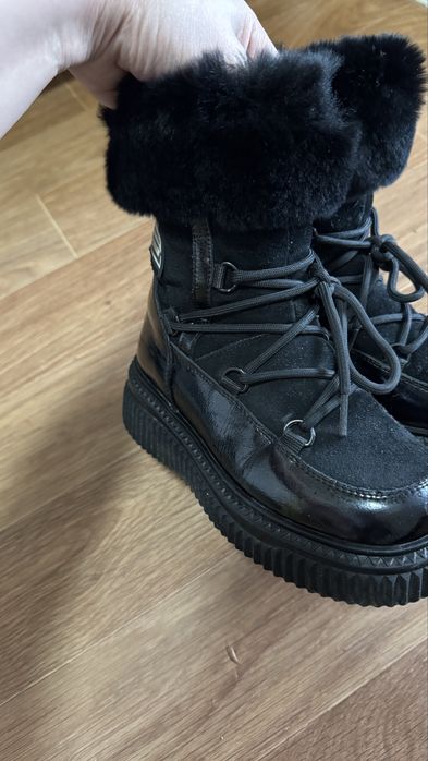 Продам в отличном состояний зима натуралка