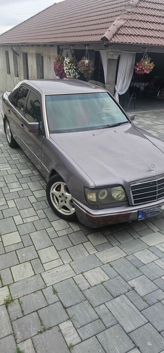 Mercedes Benz E200 (w124)