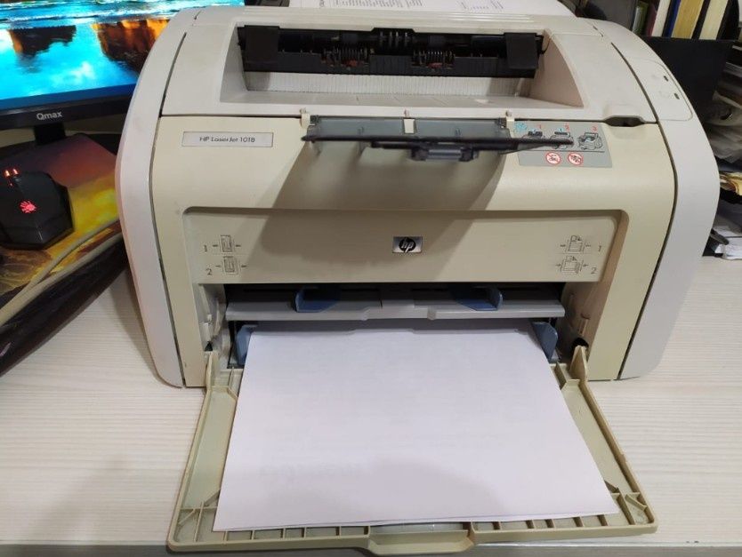 Продам неубиваемый принтер hp 1020