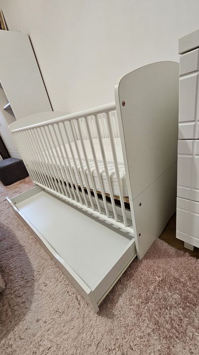 Patut petru copii cu sertar