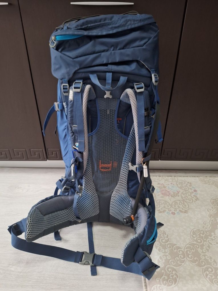 Раница Deuter Futura Vario 50+10