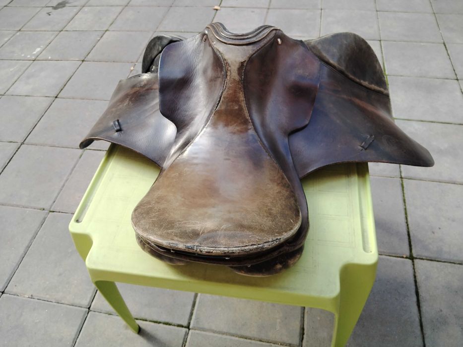 Седло за езда / кон Sommer Somero Arato Hunt/Jump SADDLE DEEP Seat