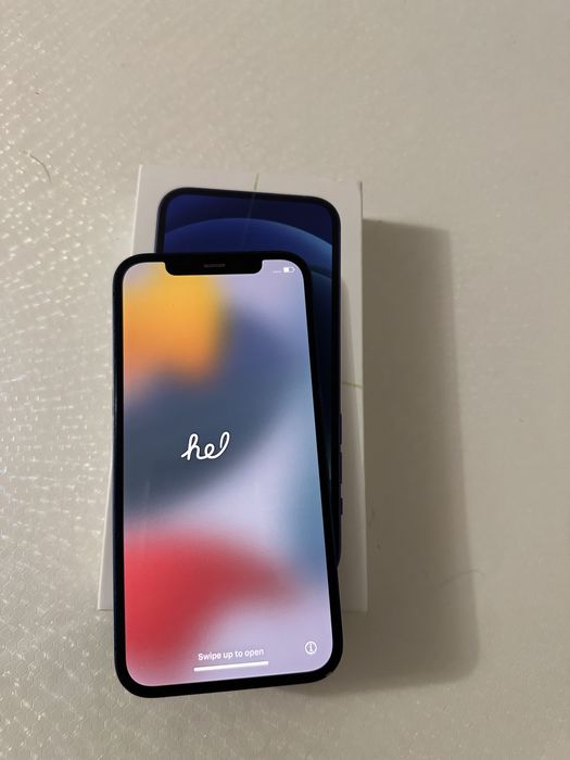 Продам б/у телефон айфон 12 ,в рабочем состоянии память 128гб,