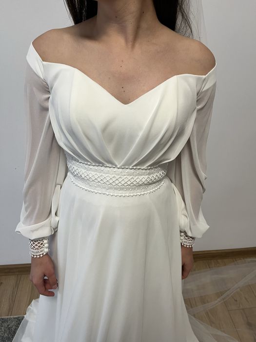 Rochie de mireasă, voal și jupon
