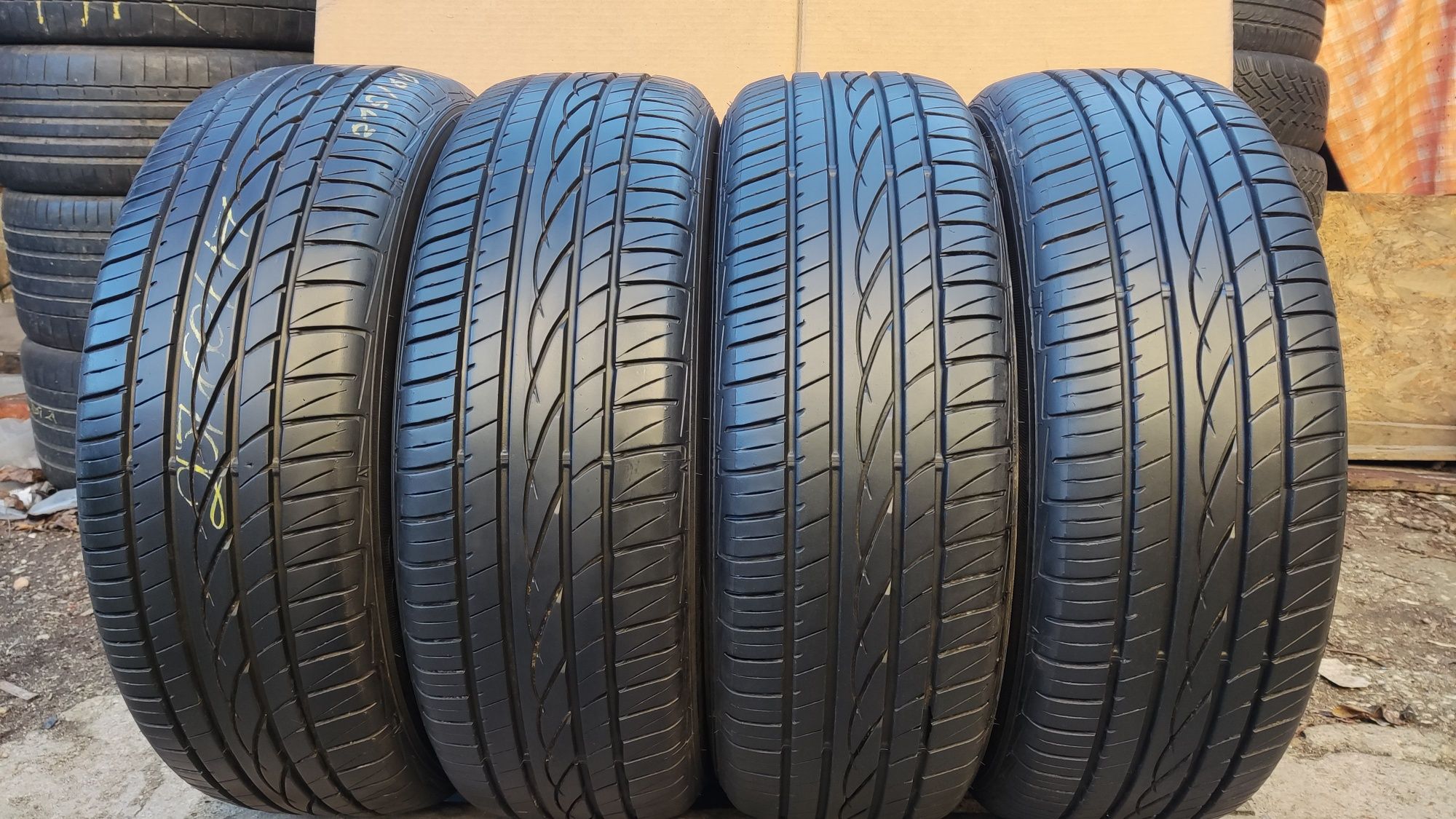 4бр летни гуми 215/60/17 Sumitomo/Falken, dot21, 7.6mm грайфер dot21