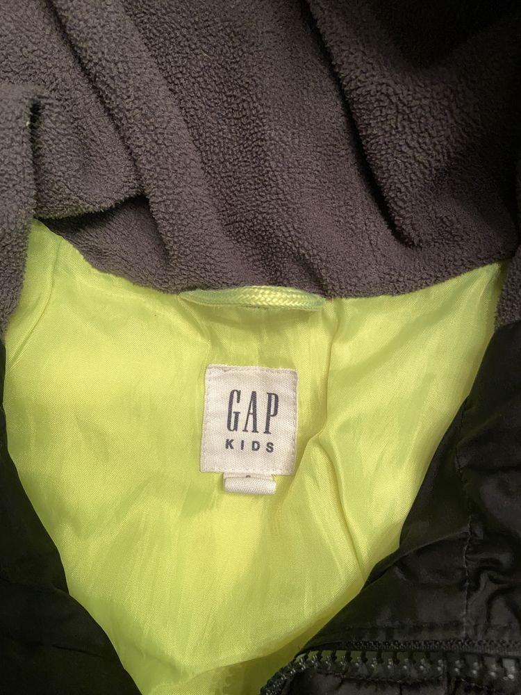 Детская куртка Gap 125-135 см