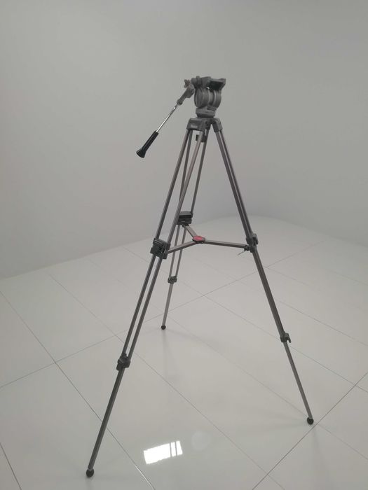 Штатив профессиональный