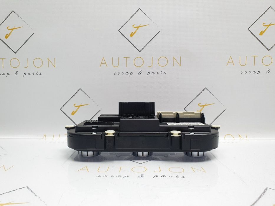 Panou comanda AC VOLKSWAGEN GOLF VI (5K1) [ 2008 - 2013 ] OEM 3C890733