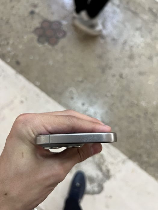 iPhone 15 pro с гарантей