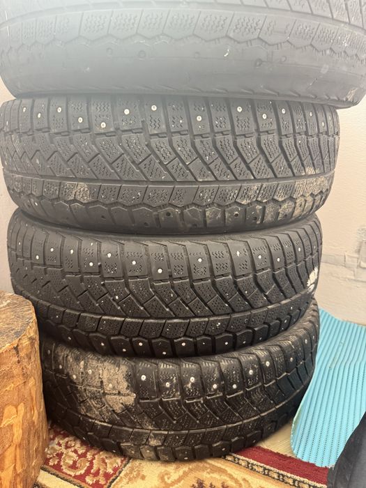 Продам шины зимние