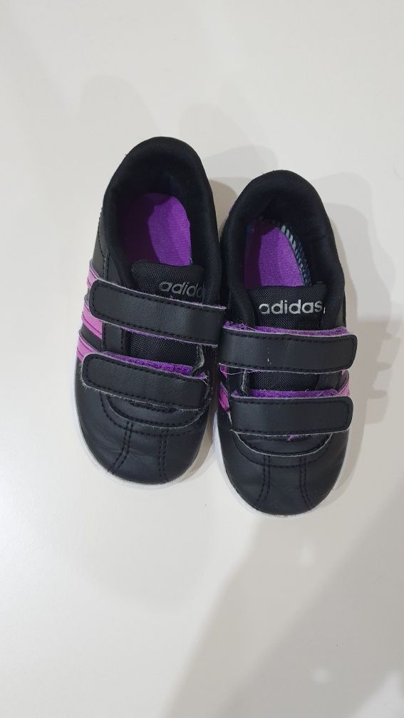 Vand  adidasi Adidas.