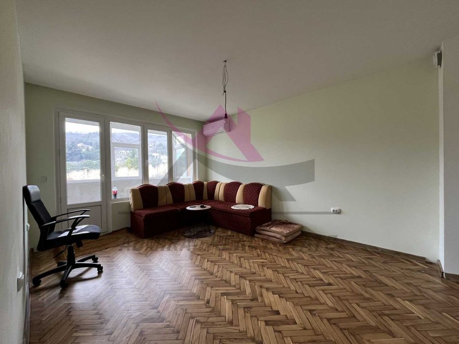 Продава се Четиристаен апартамент в Варна, Левски - 96 кв.м за 1834 €/кв.м - Снимка #1