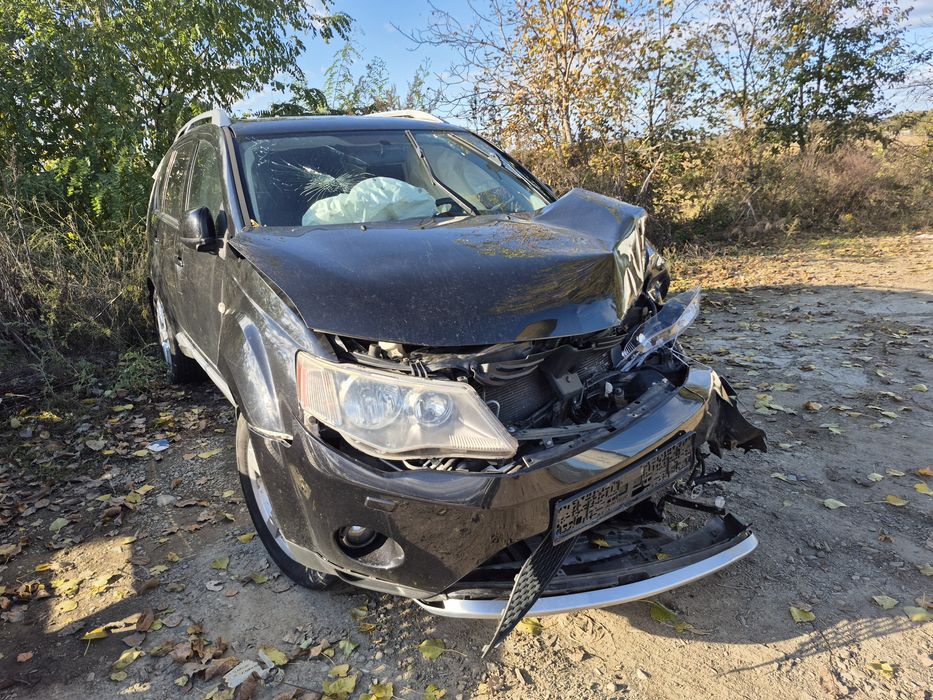 mitsubishi outlander 2.0d 2007 4x4 avariat pentru dezmembrari