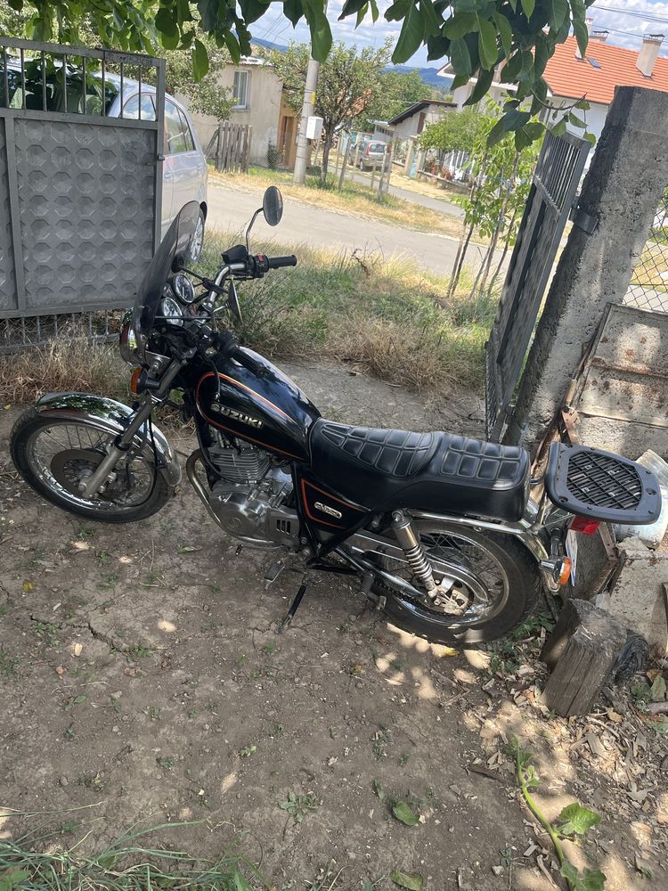 Продавам мотор suzuki 250