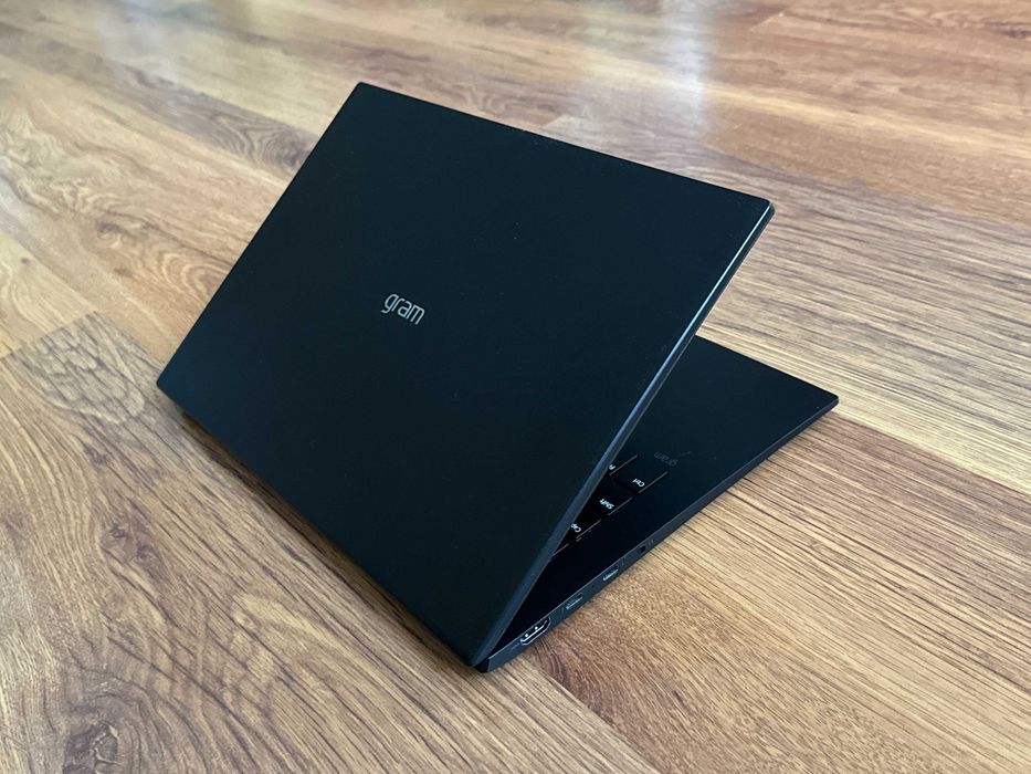 14' WUXGA Core i7-1260p LG GRAM 14Z90Q 16GB LPDDR5/256GB NVMe/Бат 18ч.