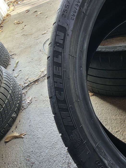 Michelin 255.35.19