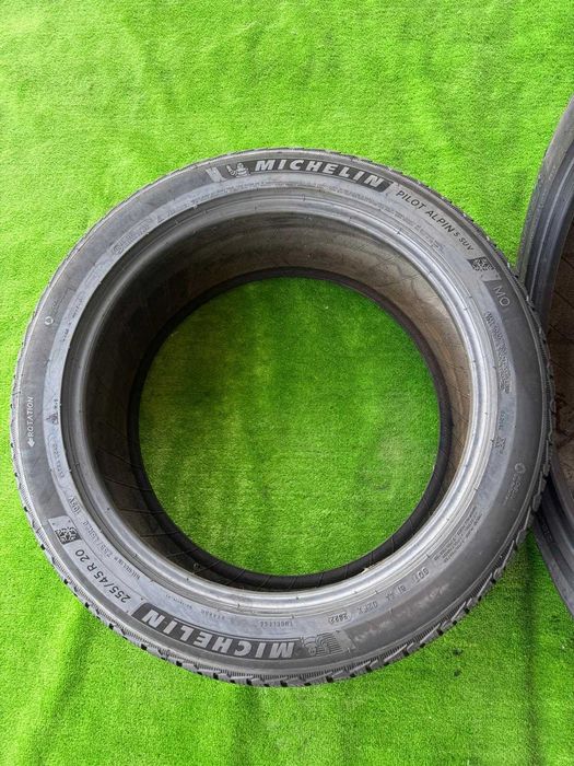 Anvelope Iarna Michelin 255/45/20