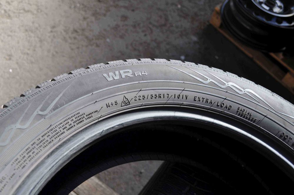 SET 2 Anvelope Iarna 225/55 R17 NOKIAN WR A4 101V