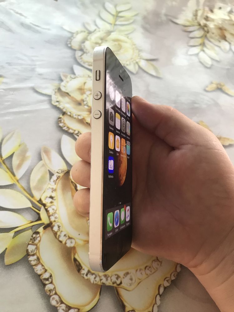 Iphone 5 16gb sotiladi ideal