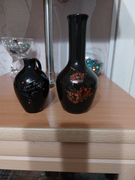 Продаются два кувшина