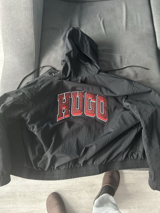 Яке Hugo като ново