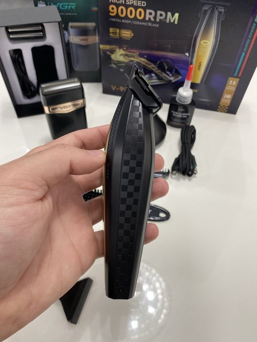 Тример+шейвър професионален комплект за бръснене