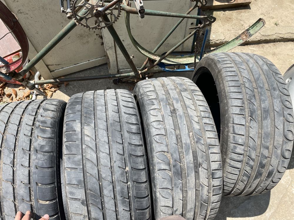 Летни гуми 245/40/19 и 275/35/19