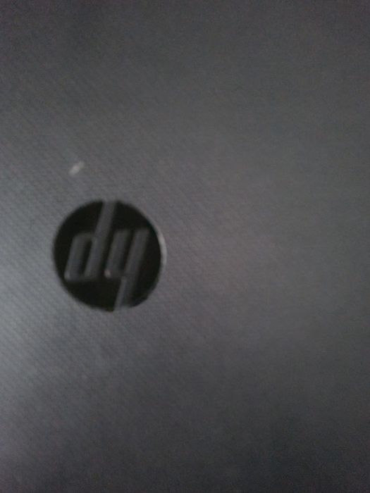 Лаптоп hp AMD RYSEN5