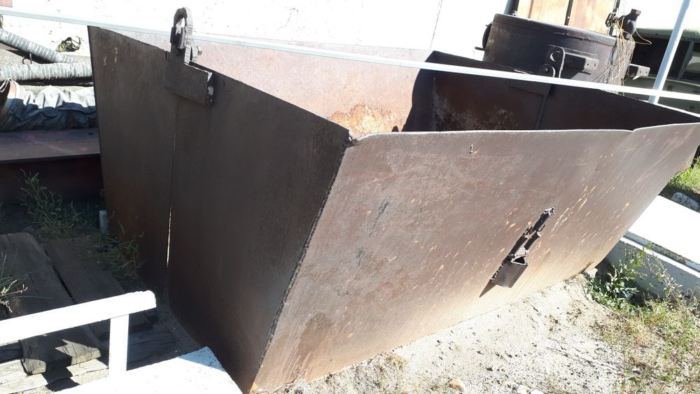 Продам  2 грейферных ящика