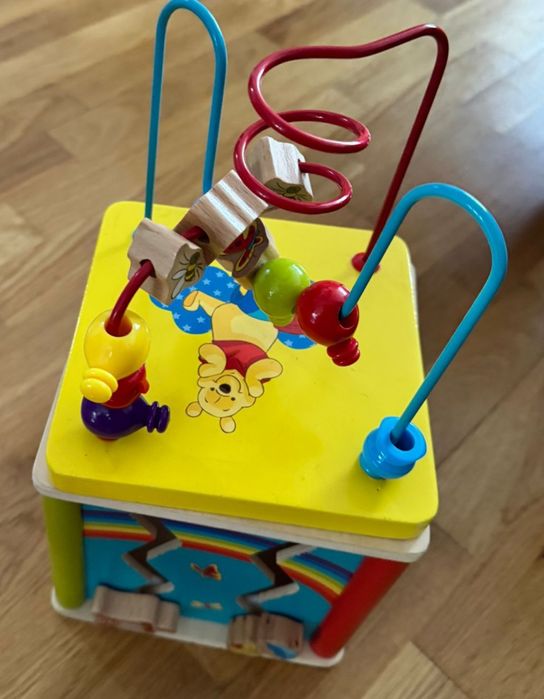 Cub activități Montessori