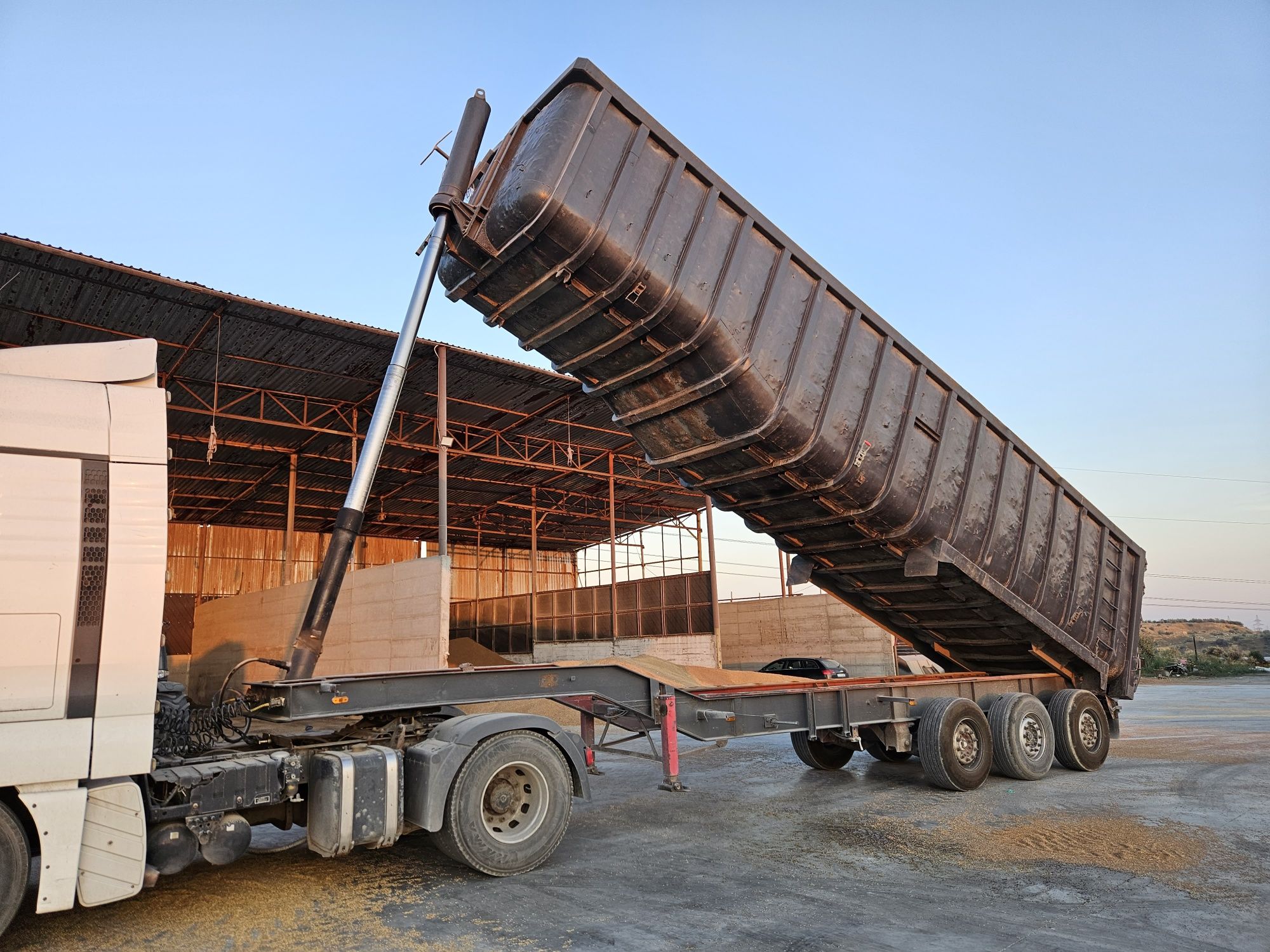 Semiremorca basculabila fier 54mc