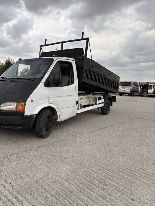Vând Ford Transit