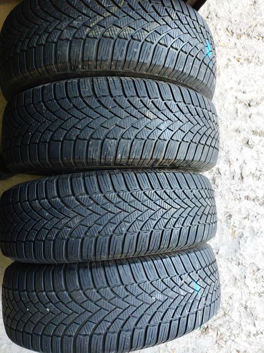 4бр зимни гуми Bridgestone 215 70 16 dot2722