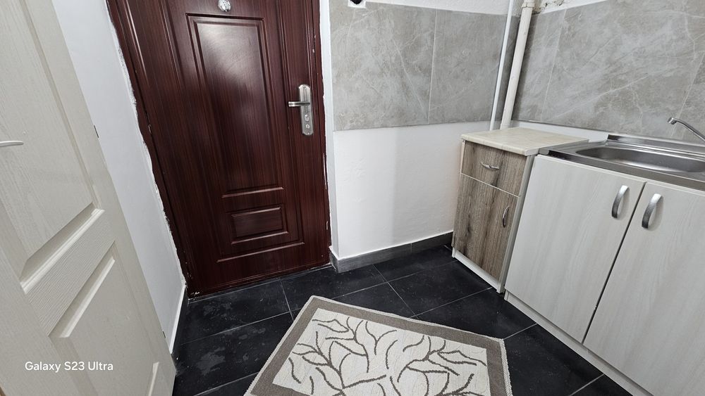 Garsonieră în Onești, zona de jos, etaj 3/4 .