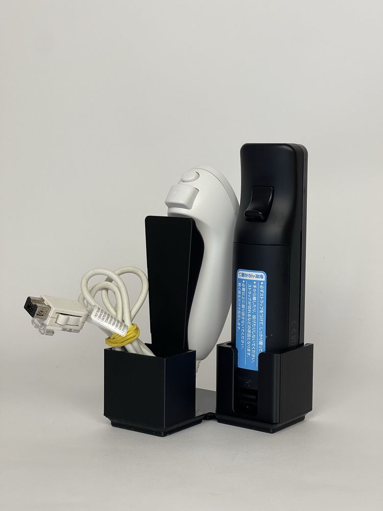 Оригинални контролери Wii / Switch с подставки