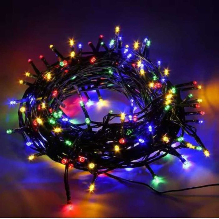 Цветни коледни лампички с черен кабел / 100led светлини - 5 метра