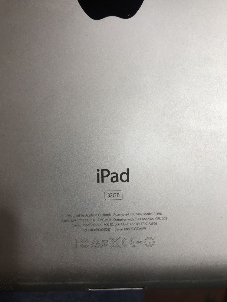 Vând IPad 32 gb display impecabil