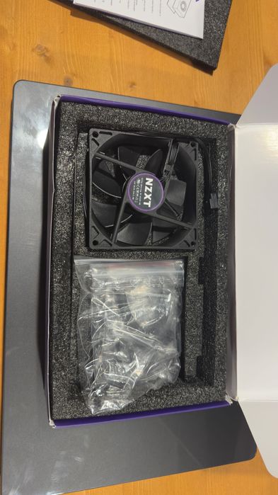 NZXT Kraken G12 – bracket/racire GPU AIO compatibil, stare foarte bună