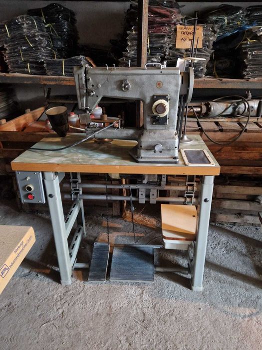 Колонковая швейная машина Обмёточная Текстима