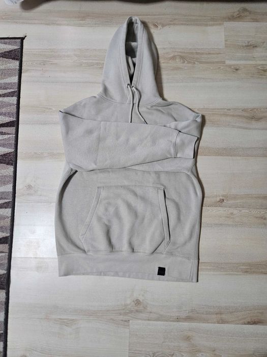 Оригинално худи на pull & bear