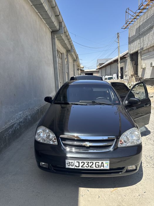 Laseti 2012 probek 100.000 urilmagan