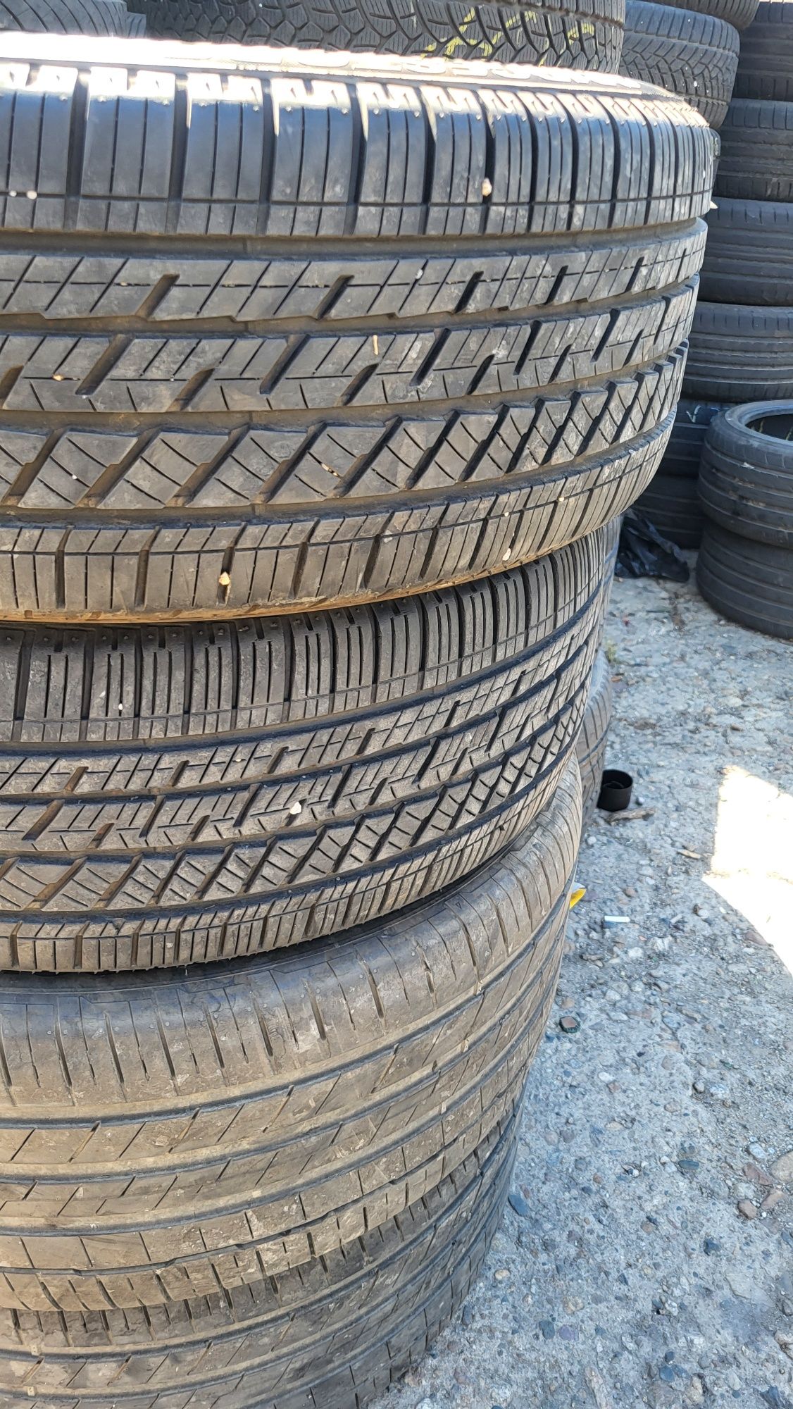 2бр. 235 55 19 Bridgstone RunFlat всесезонни.