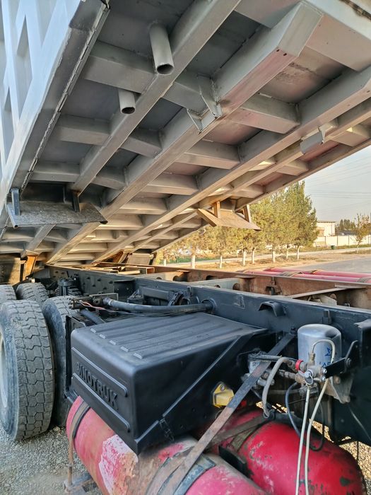 Howo Samosval 2013 yil