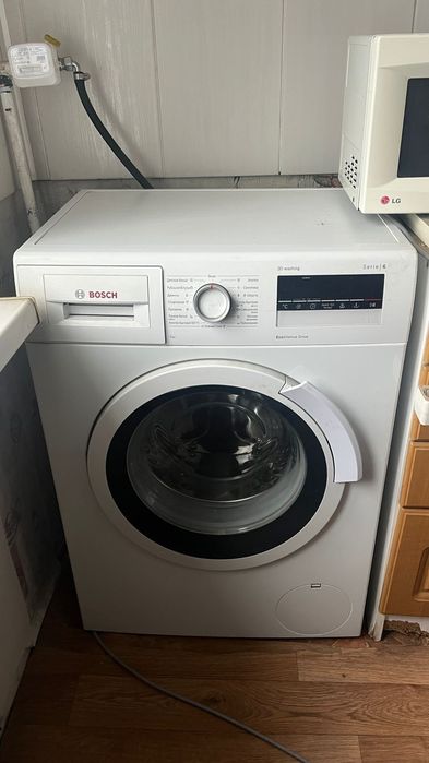 Продам стиральную машину Bosch бош