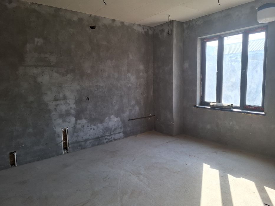 Кибрайский р-н! Турк махалла Про-ся 4-соток дом кародка 8-комнат