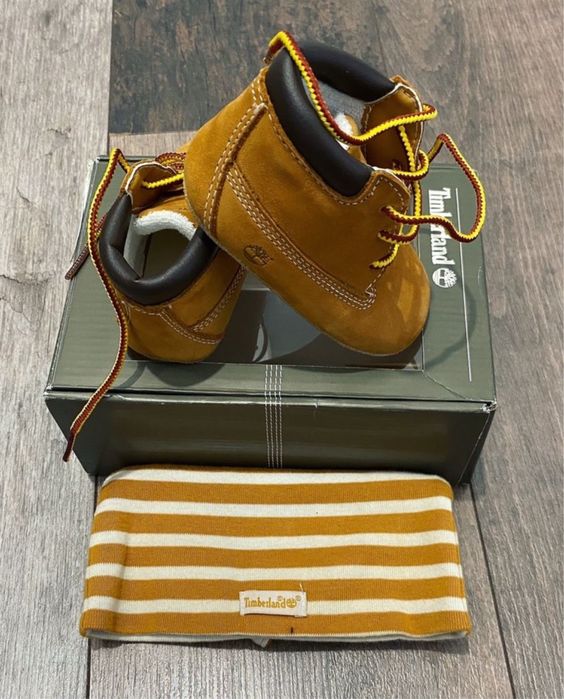 Căciulița mărimea 18.5 - Set Timberland ghete/caciulita