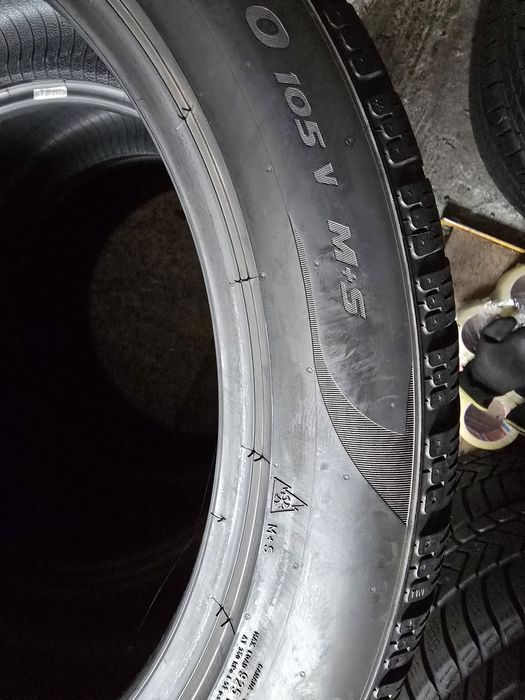 Pirelli 255/45 R20 105V MS iarnă