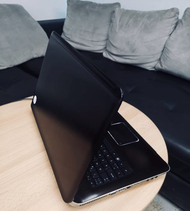 Latptop Hp Dv7 i7 ssd 512 gb